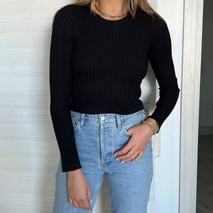 Black ribbed top